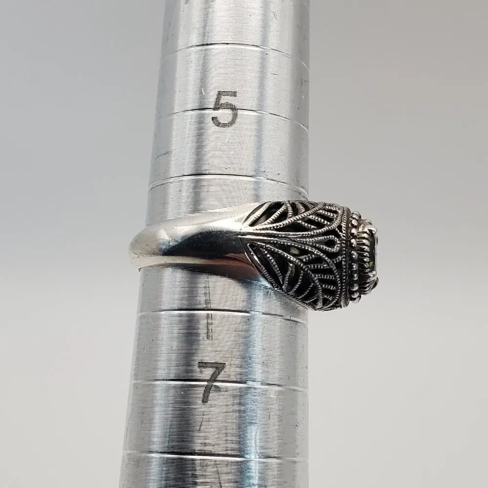 Vintage Designer 925 Sterling Silver Peridot Filigree Deco Band Ring Size 6